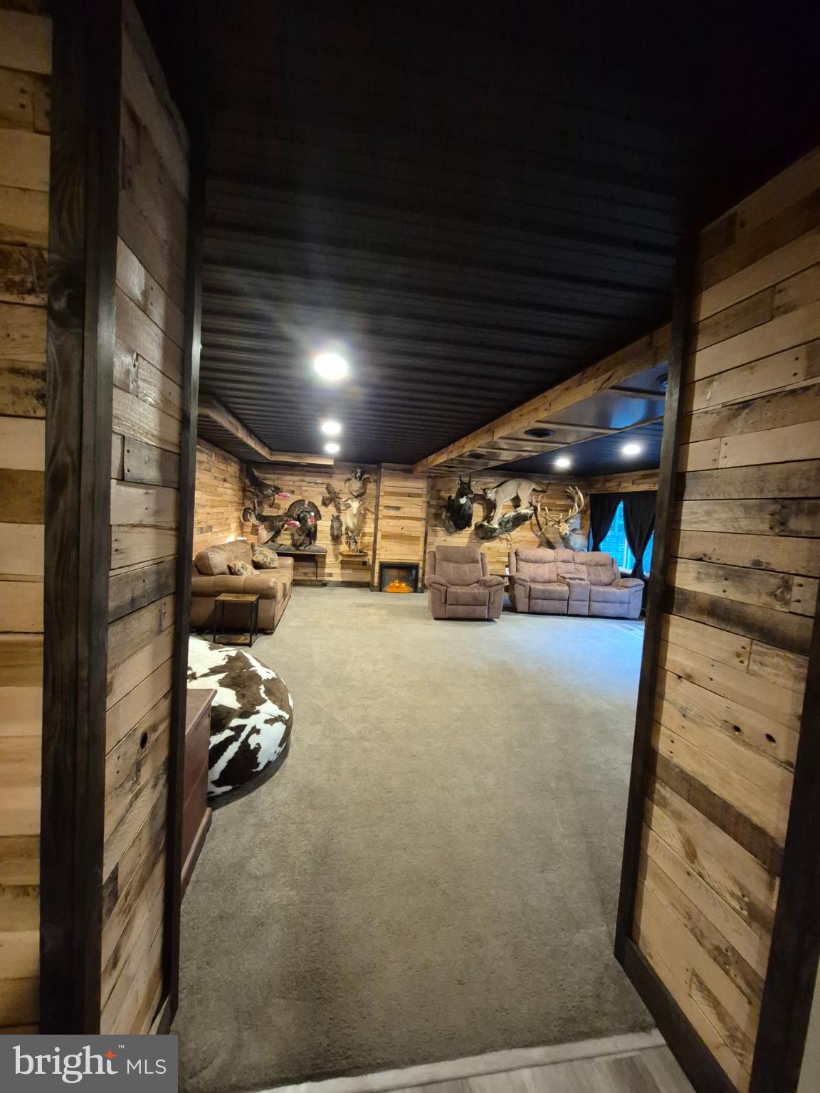 20315 Old Forge Road Hagerstown, MD 21742 - Photo 65 of 71 a view of parking garage with cars