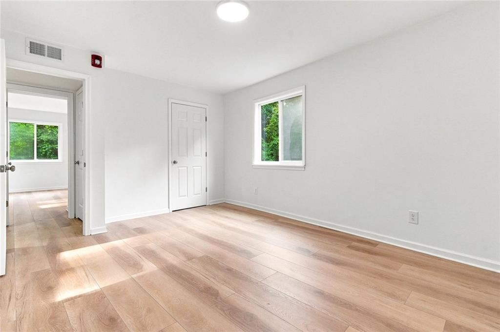 5095 Roswell Road, Unit 203 Sandy Springs, GA 30342 - Photo 23 of 36 Gallery Image 23