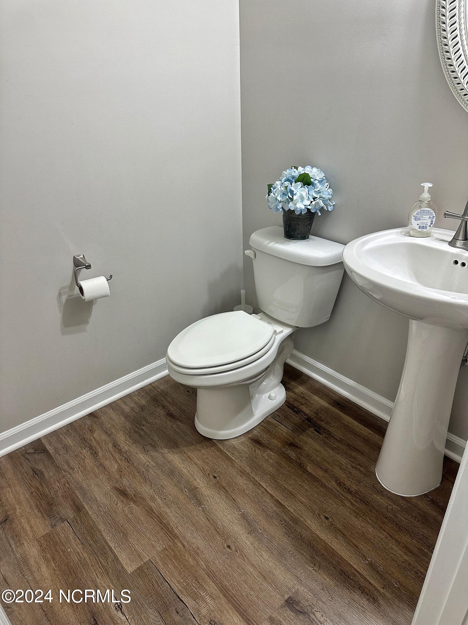302 South Windy Ridge Road Hubert, NC 28539 - Photo 17 of 40 Halfbath
