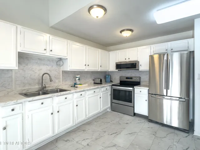 $449,900 | 616 Turkey Nest Road, Unit 306, Gatlinburg, TN 37738