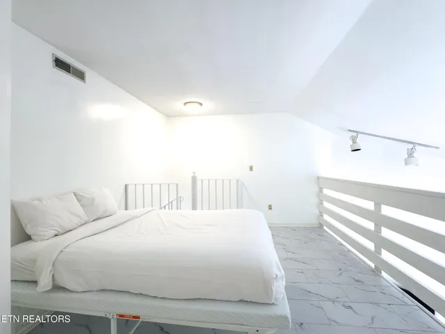 $449,900 | 616 Turkey Nest Road, Unit 306, Gatlinburg, TN 37738