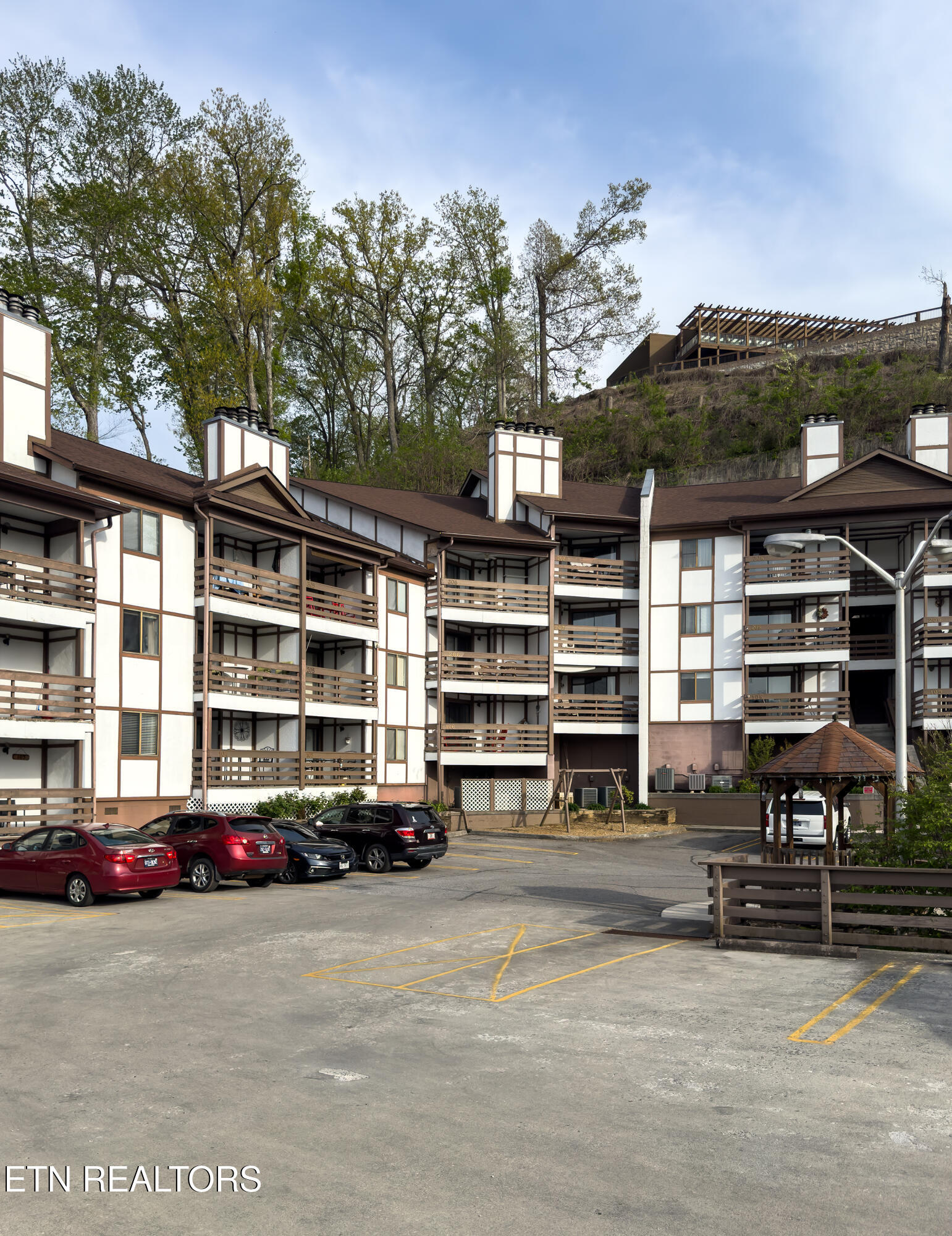 616 Turkey Nest Road, Unit 306 Gatlinburg, TN 37738 - Photo 35 of 35 exterior 2