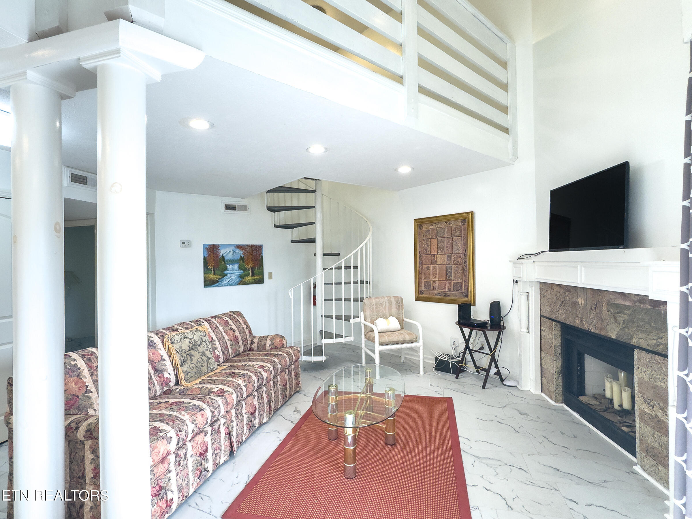 616 Turkey Nest Road, Unit 306 Gatlinburg, TN 37738 - Photo 10 of 35 living room 5