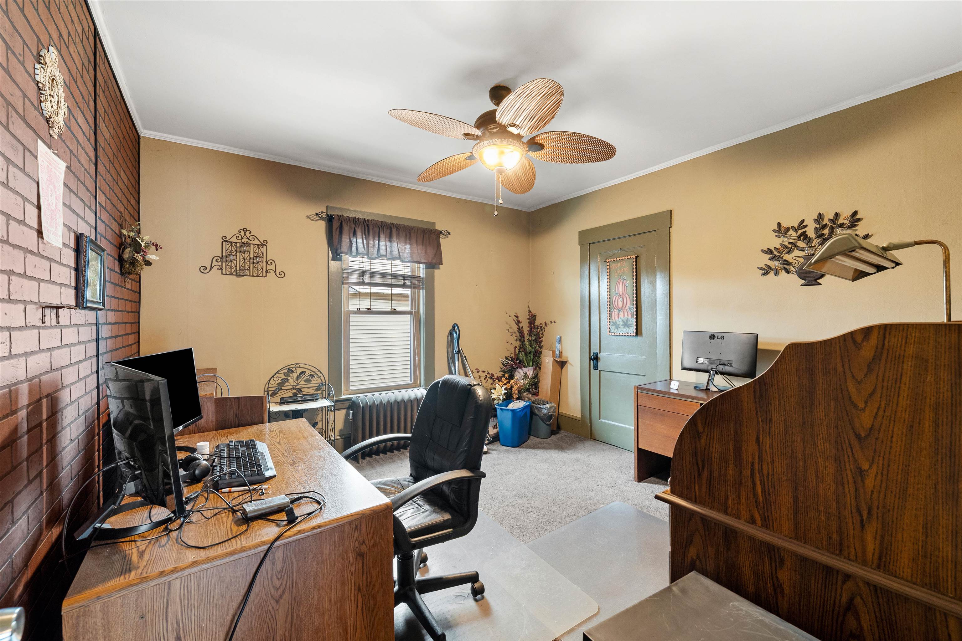 852 Beech Street Manchester, NH 03104 - Photo 19 of 53