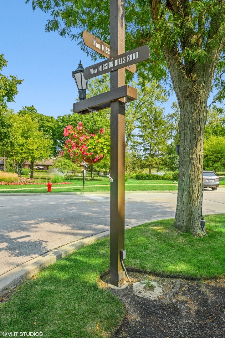 3801 Mission Hills Road, Unit 510 Northbrook, IL 60062 - Photo 19 of 21 a street sign on the side of a road
