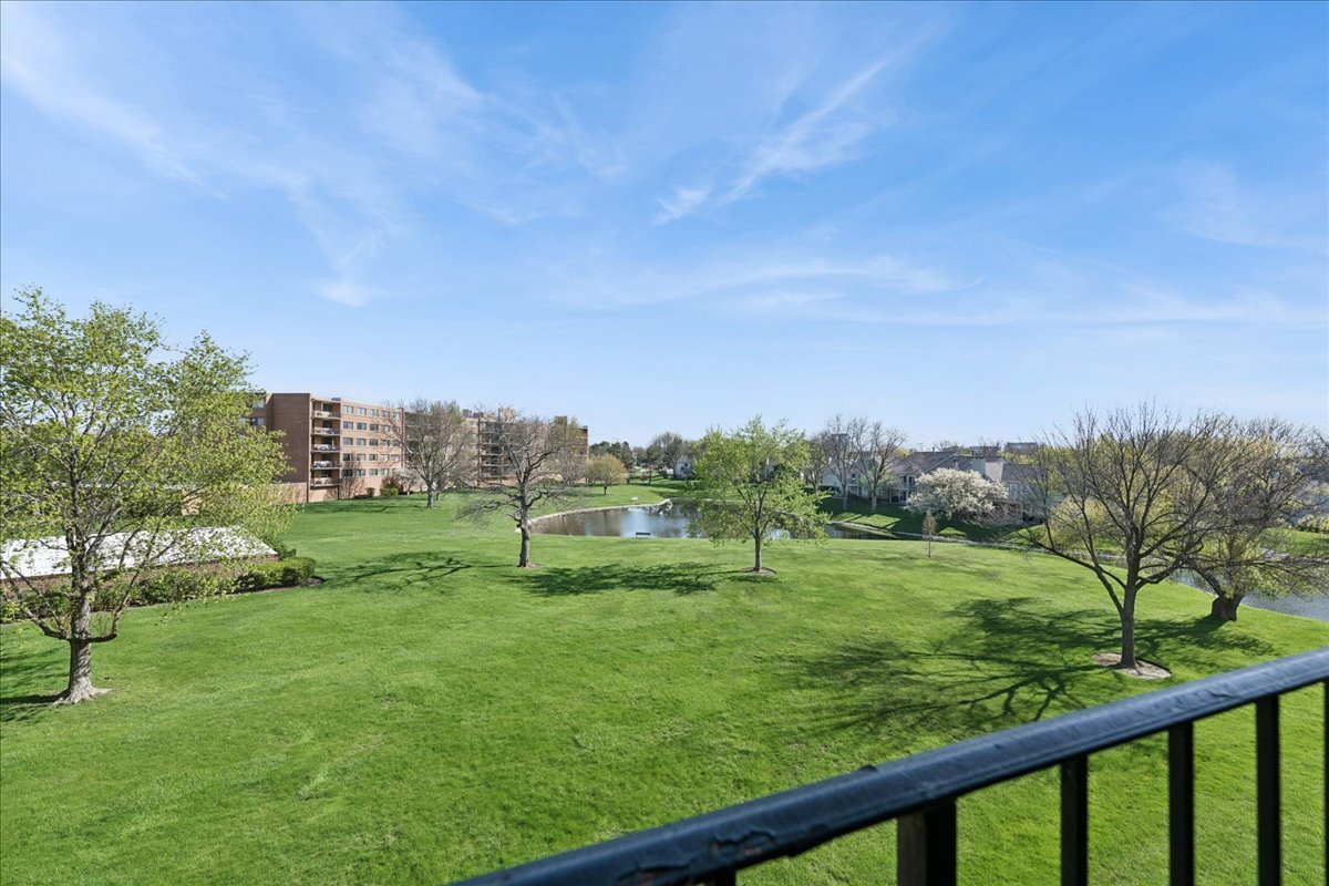 101 Bar Harbour Road, Unit 4L Schaumburg, IL 60193 - Photo 13 of 20