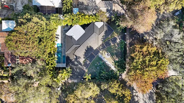 $17,900 | 711 Sunset Road, Unit 711, Coral Gables, FL 33143