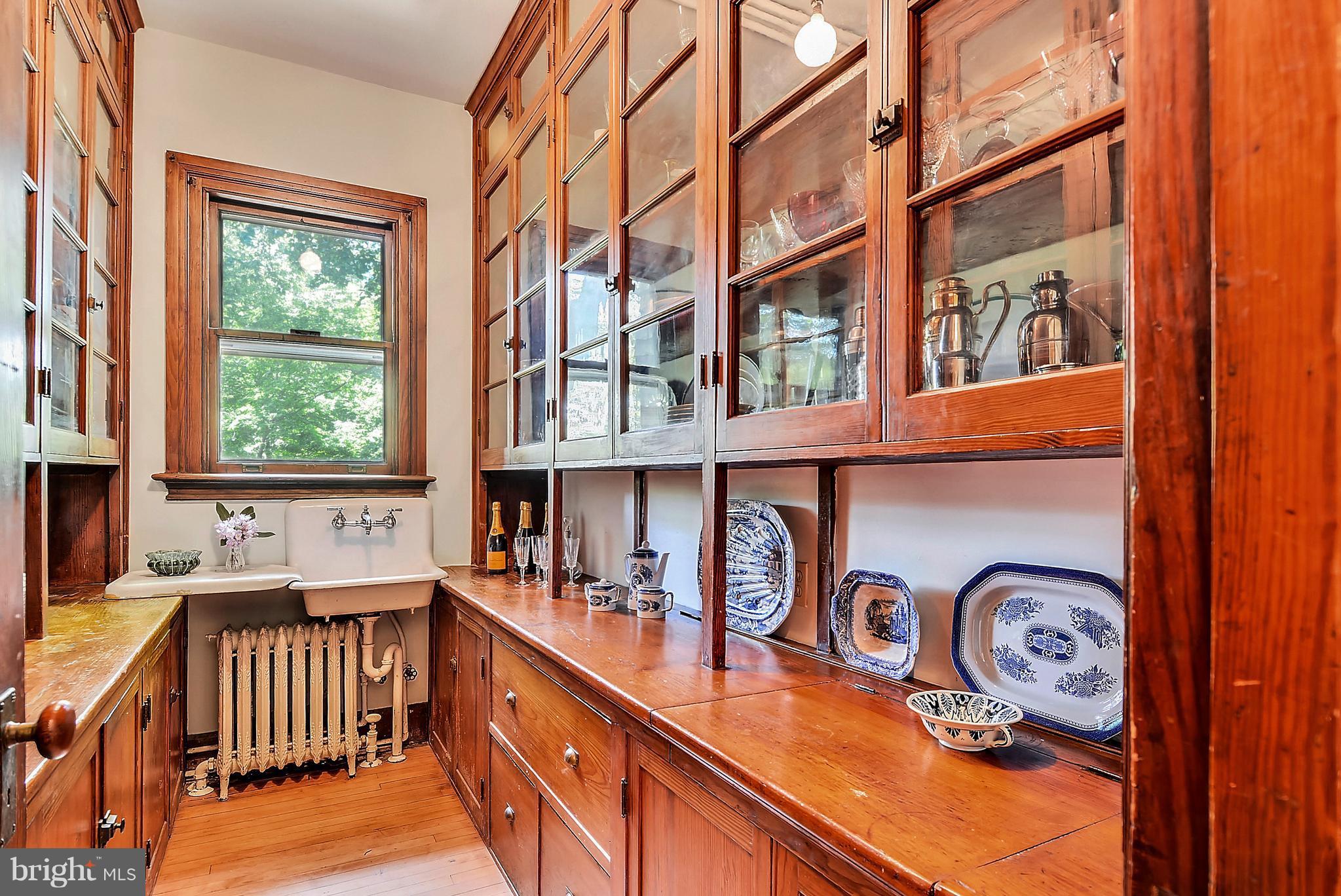 105 St Johns Road Baltimore, MD 21210 - Photo 11 of 30 Butler's Pantry