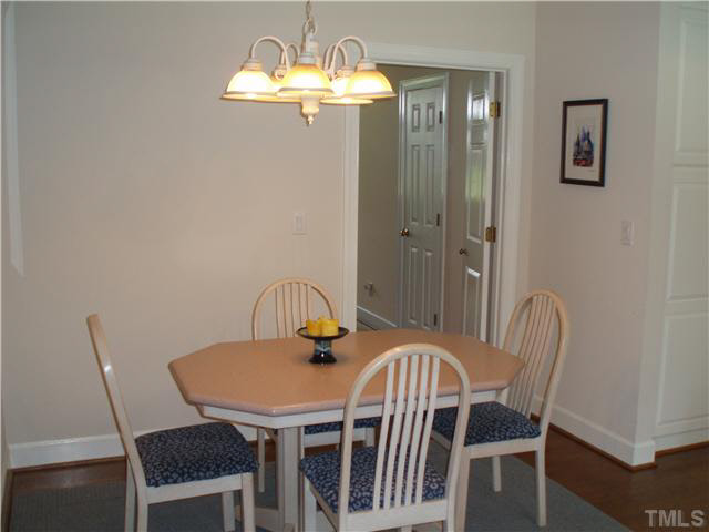 546 Dogeye Road Benson, NC 27504 - Photo 7 of 23 Gallery Image 7