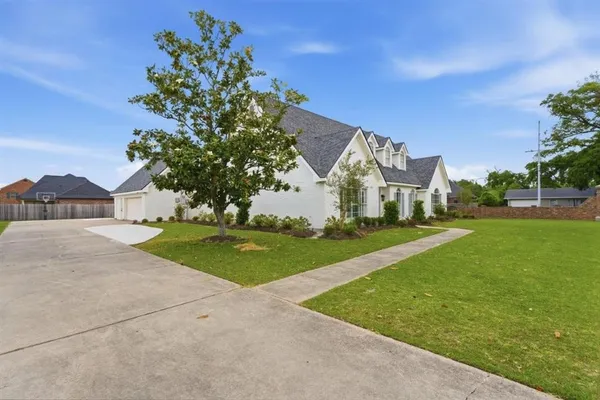 $899,000 | 4100 Magnolia Ridge Drive, Lake Charles, LA 70605