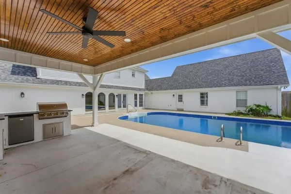 $899,000 | 4100 Magnolia Ridge Drive, Lake Charles, LA 70605