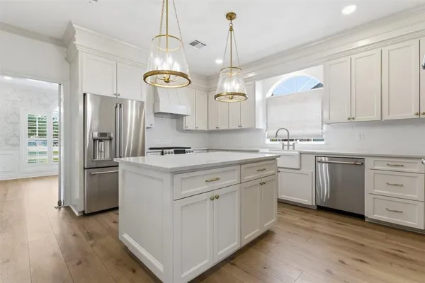 $899,000 | 4100 Magnolia Ridge Drive, Lake Charles, LA 70605