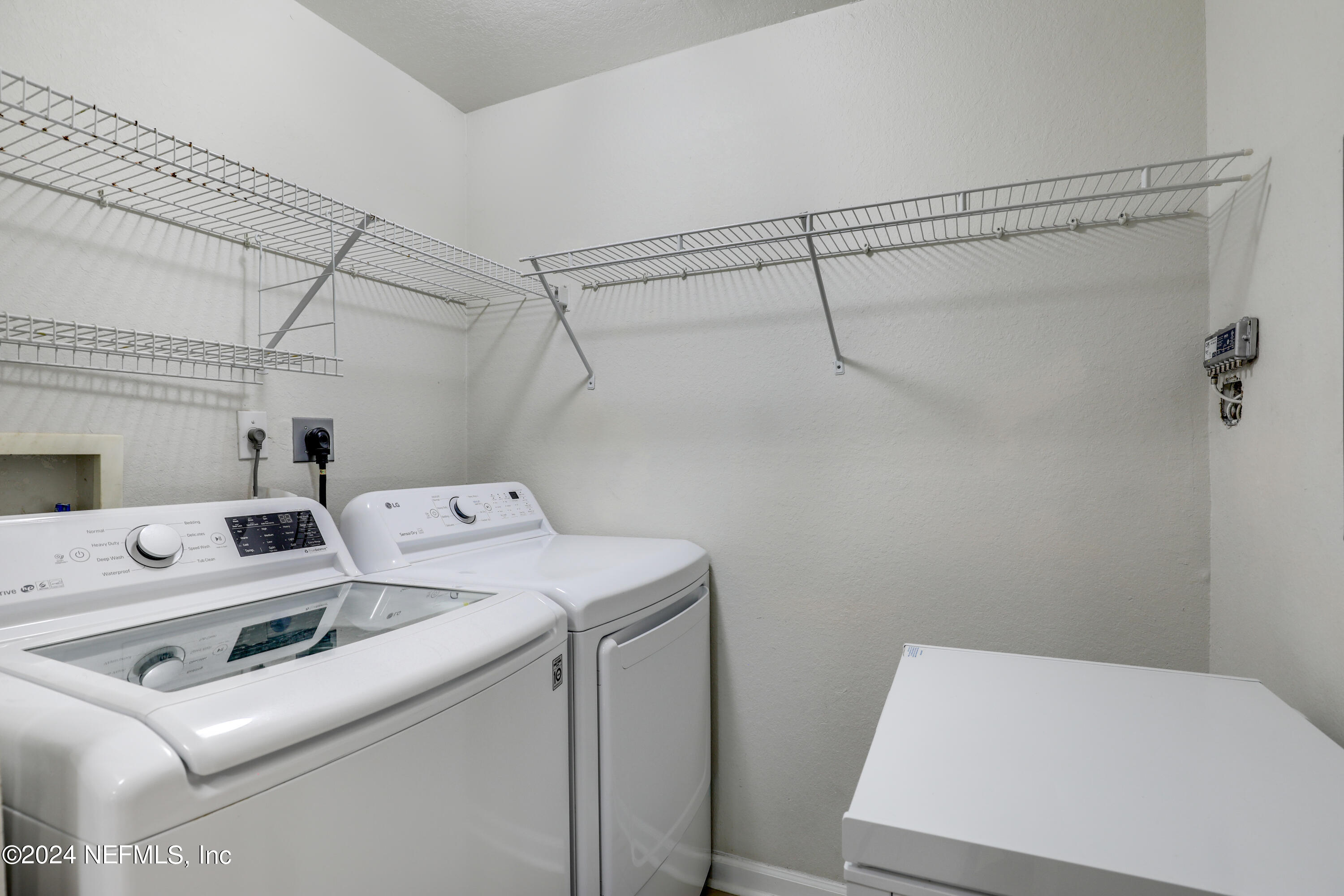 8550 Touchton Road, Unit 1517 Jacksonville, FL 32216 - Photo 13 of 61 10 Laundry Room
