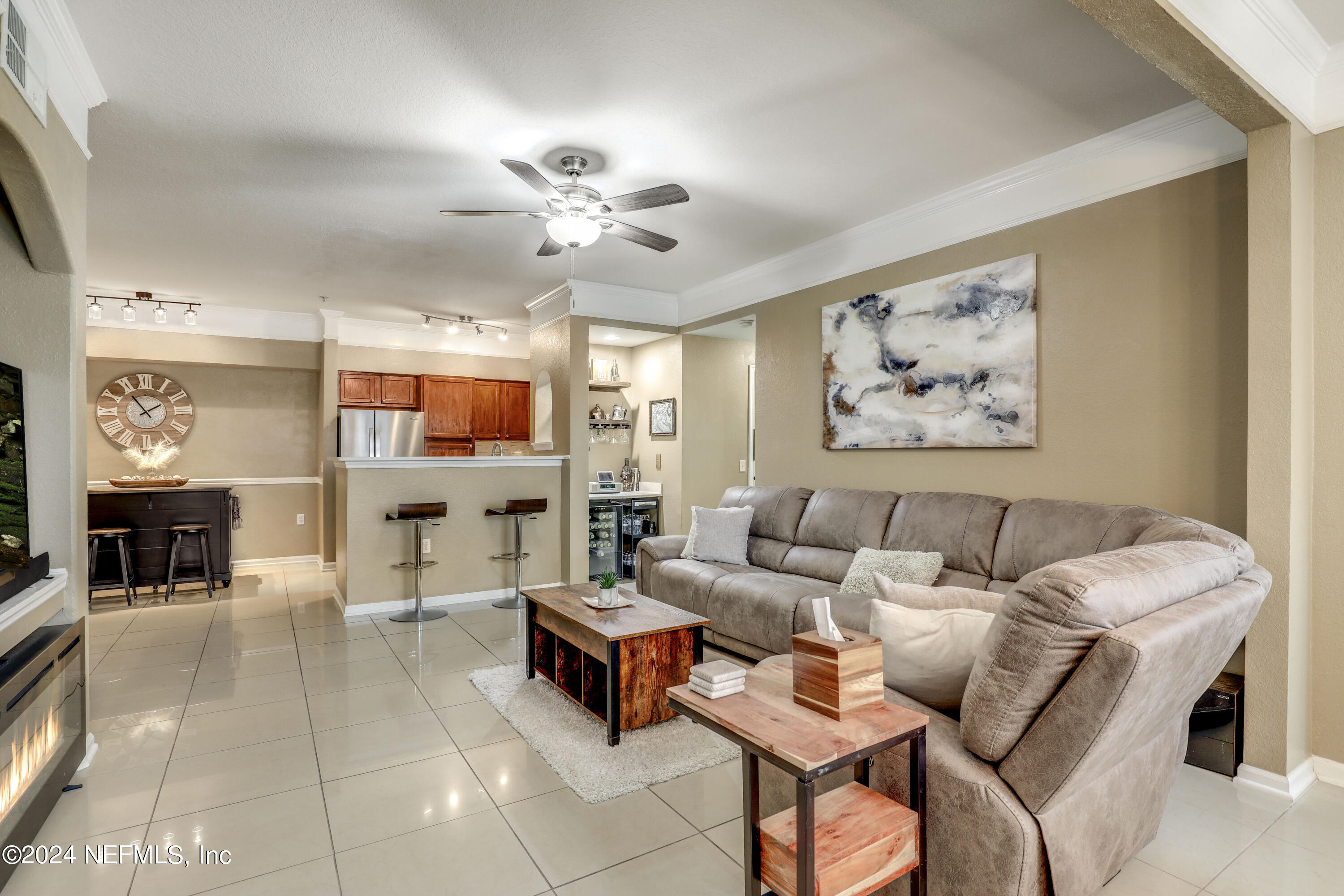8550 Touchton Road, Unit 1517 Jacksonville, FL 32216 - Photo 24 of 61 21 Living Room