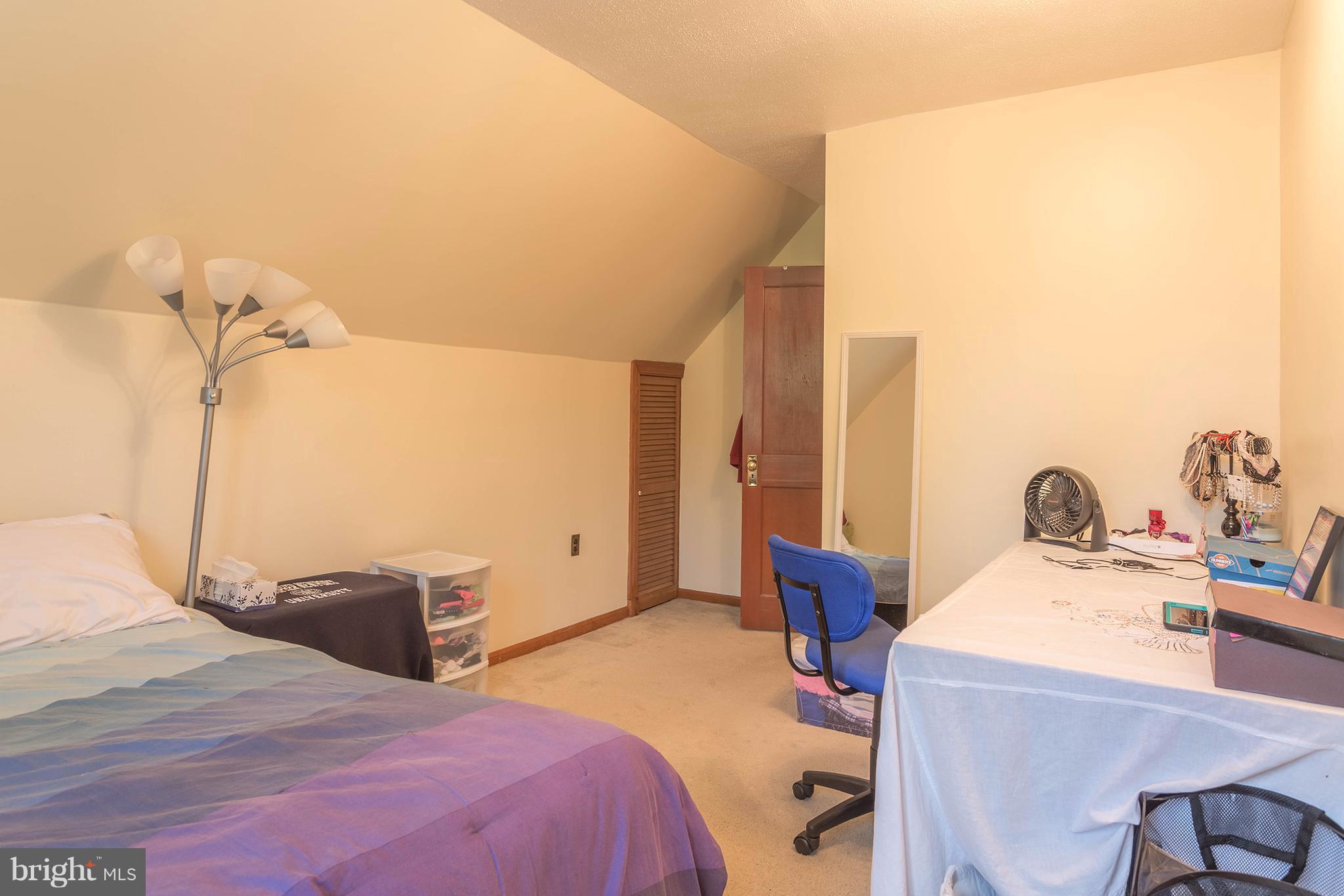 4704 Ravensworth Road Annandale, VA 22003 - Photo 22 of 30 Bedroom
