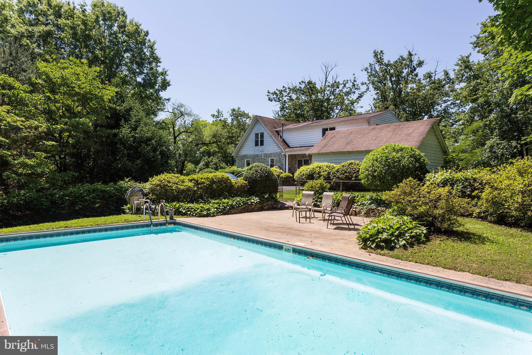 4704 Ravensworth Road Annandale, VA 22003 - Photo 27 of 30 Pool