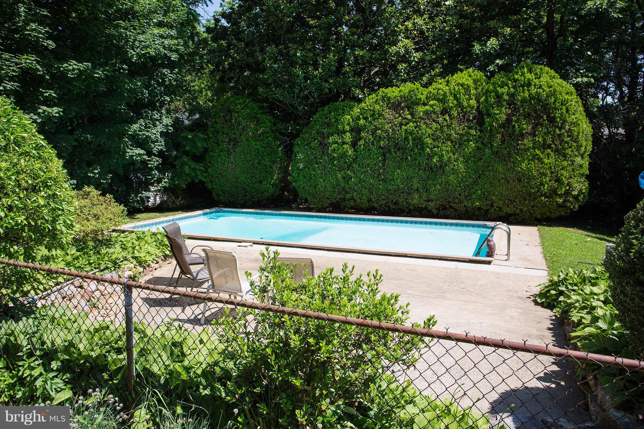 4704 Ravensworth Road Annandale, VA 22003 - Photo 28 of 30 Pool