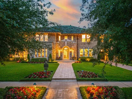 $4,600,000 | 15 Courtlandt Place, Houston, TX 77006