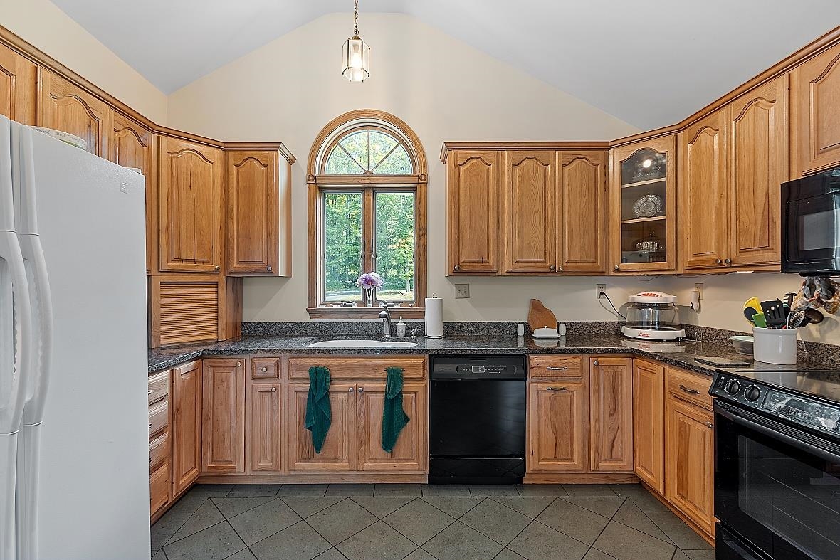 370 Old Walpole Road Keene, NH 03431 - Photo 16 of 40