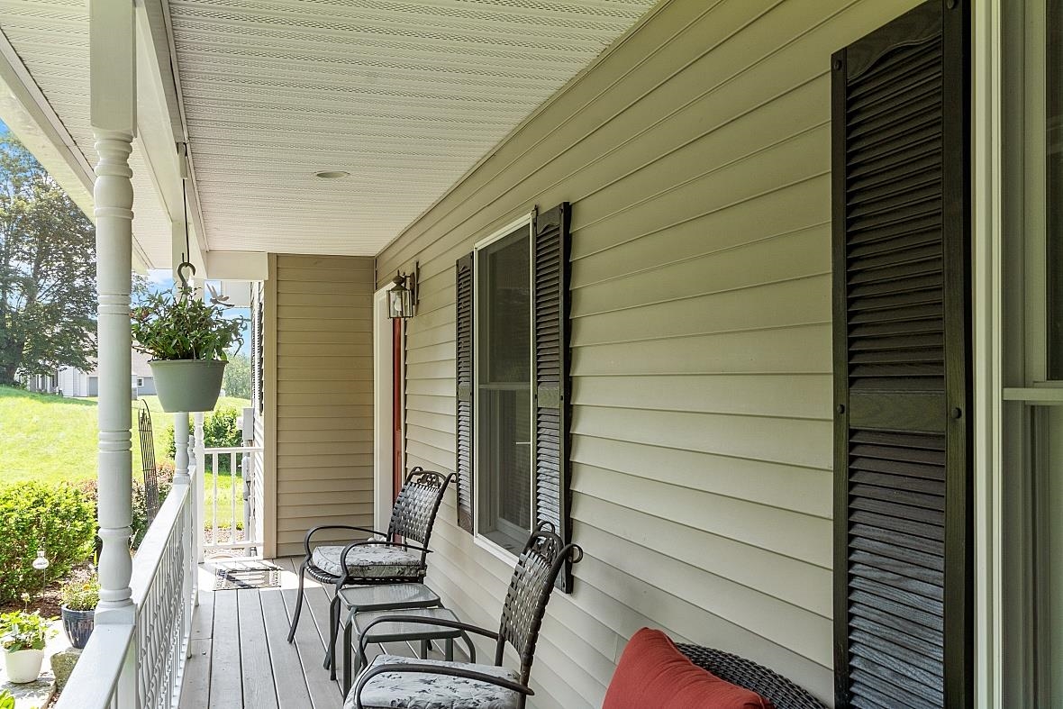 370 Old Walpole Road Keene, NH 03431 - Photo 4 of 40