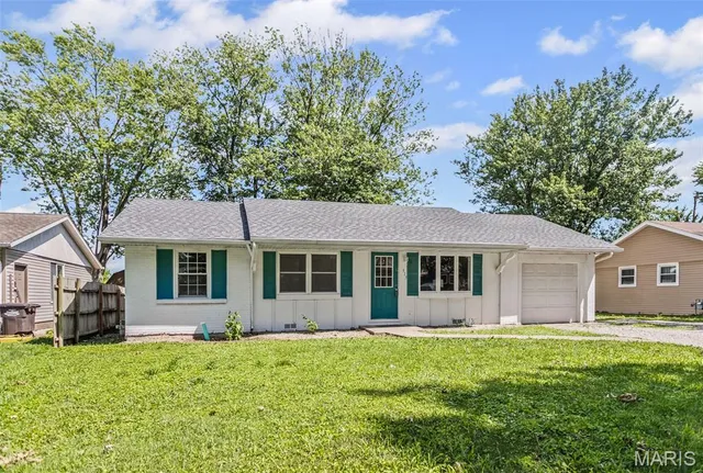 $130,000 | 515 Mobile Street, Brighton, IL 62012