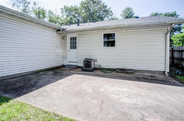 $130,000 | 515 Mobile Street, Brighton, IL 62012