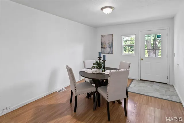 $130,000 | 515 Mobile Street, Brighton, IL 62012