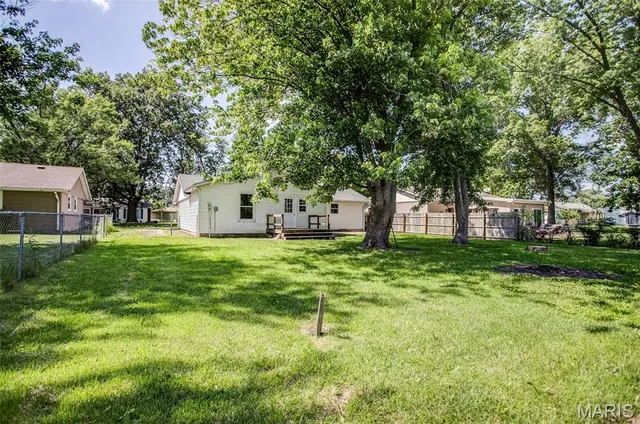 $130,000 | 515 Mobile Street, Brighton, IL 62012