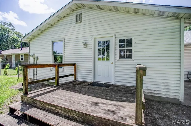 $130,000 | 515 Mobile Street, Brighton, IL 62012