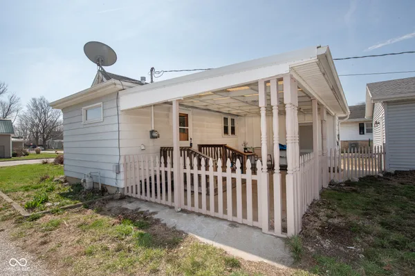 $145,000 | 608 East Columbia Street, Flora, IN 46929