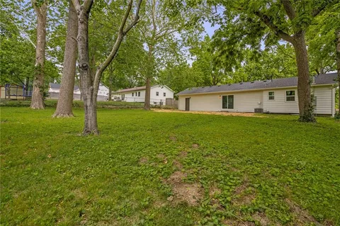 $344,000 | 11801 West 54th Street, Shawnee, KS 66203