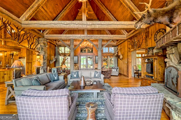 $8,795,000 | 50 Point Morgan Lane, Tiger, GA 30576