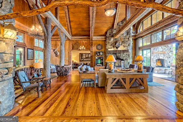 $8,795,000 | 50 Point Morgan Lane, Tiger, GA 30576