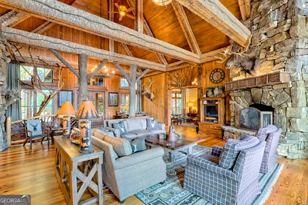 $8,795,000 | 50 Point Morgan Lane, Tiger, GA 30576