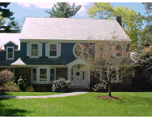 11 Paul Revere Road Worcester, MA 01609 - Photo 1 of 21 Gallery Image 1