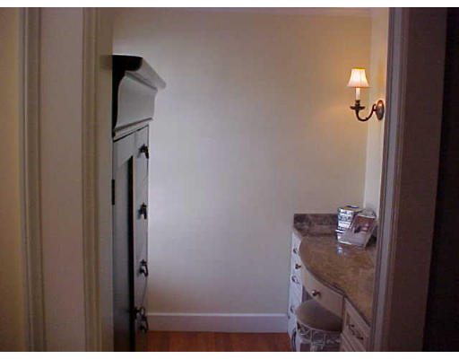 11 Paul Revere Road Worcester, MA 01609 - Photo 12 of 21 Gallery Image 12
