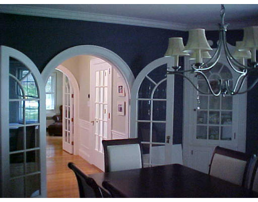 11 Paul Revere Road Worcester, MA 01609 - Photo 6 of 21 Gallery Image 6