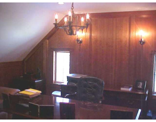11 Paul Revere Road Worcester, MA 01609 - Photo 9 of 21 Gallery Image 9