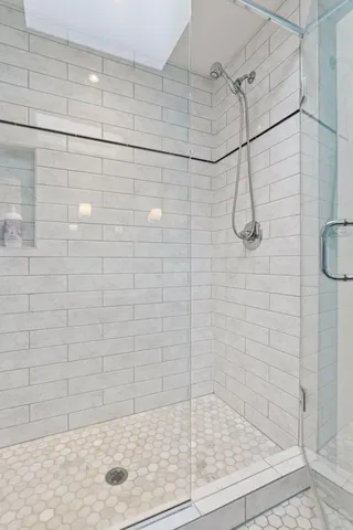 $6,500 | 3933 Zenith Avenue South, Minneapolis, MN 55410