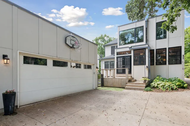 $6,500 | 3933 Zenith Avenue South, Minneapolis, MN 55410