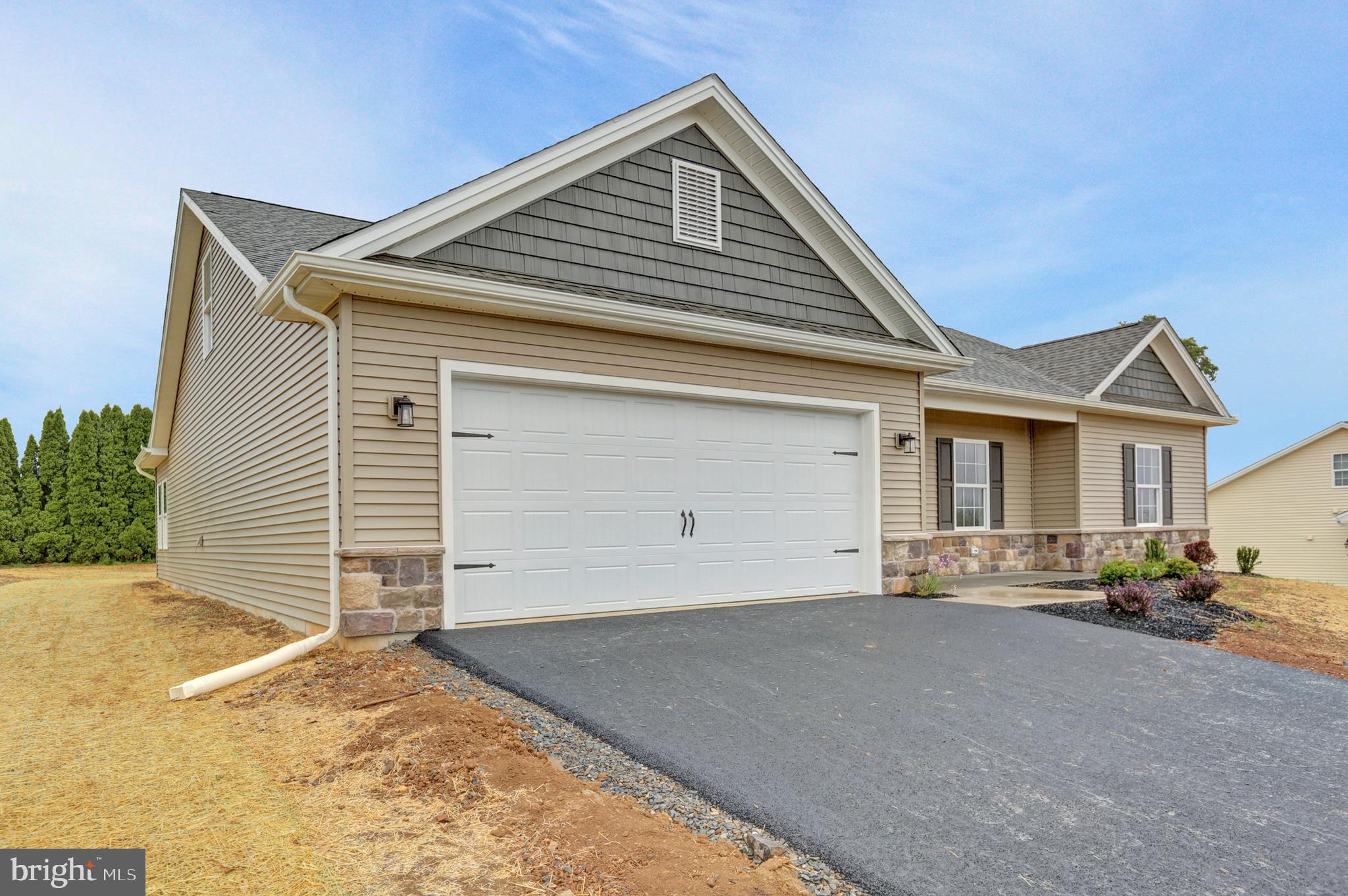 912 Dunbar Road Carlisle, PA 17013 - Photo 2 of 32 Gallery Image 2