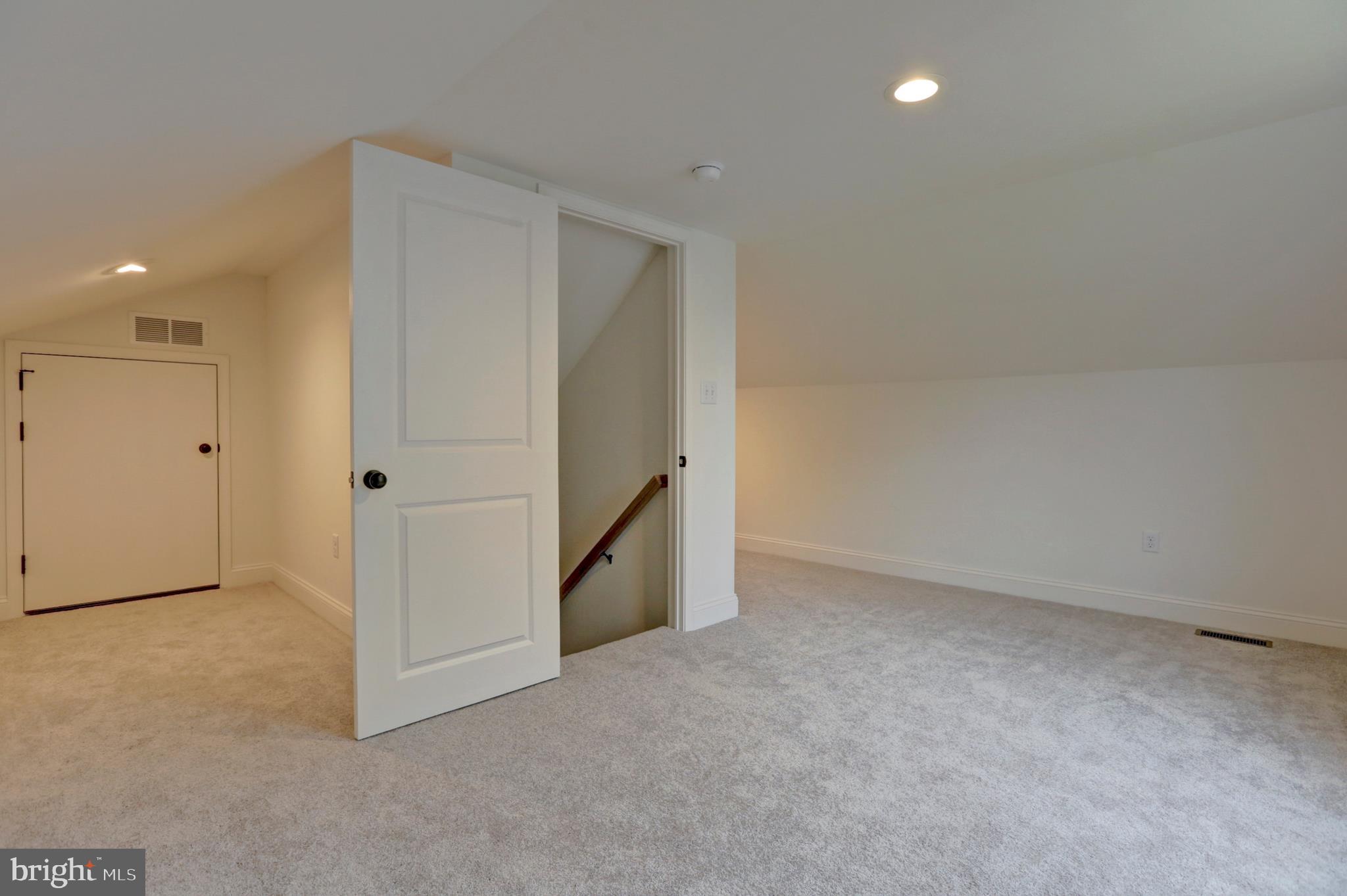 912 Dunbar Road Carlisle, PA 17013 - Photo 6 of 32 Gallery Image 6