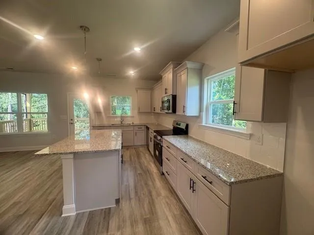 $565,282 | 936 Eagle Hts Drive, Maysville, GA 30558