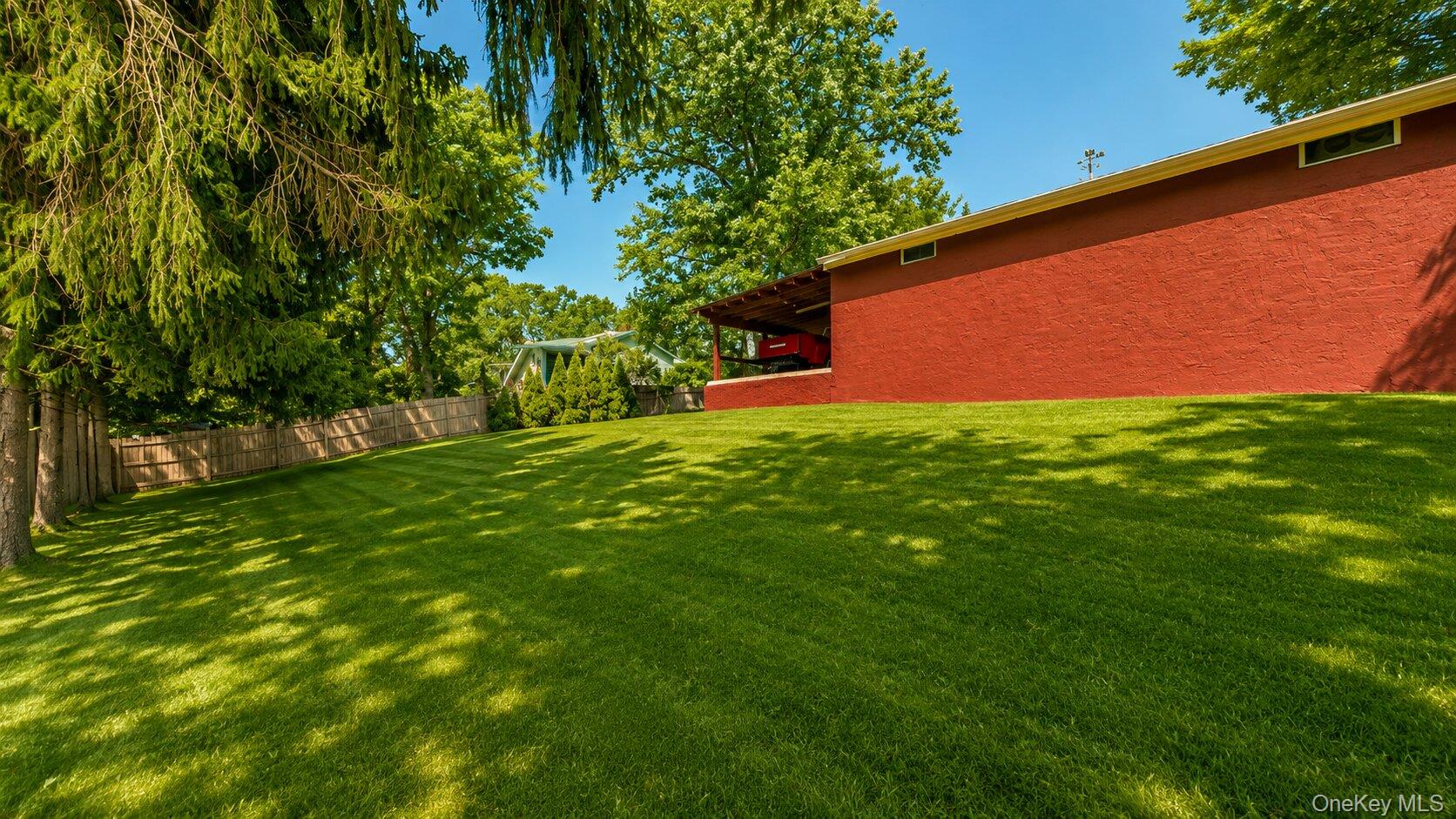 16 Yaphank Middle Island Road Middle Island, NY 11953 - Photo 10 of 32