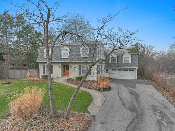 $1,299,900 | 14 Timber Lane, Northbrook, IL 60062