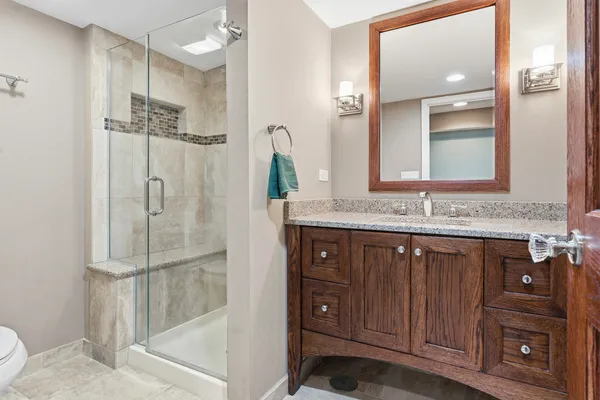 $1,299,900 | 14 Timber Lane, Northbrook, IL 60062