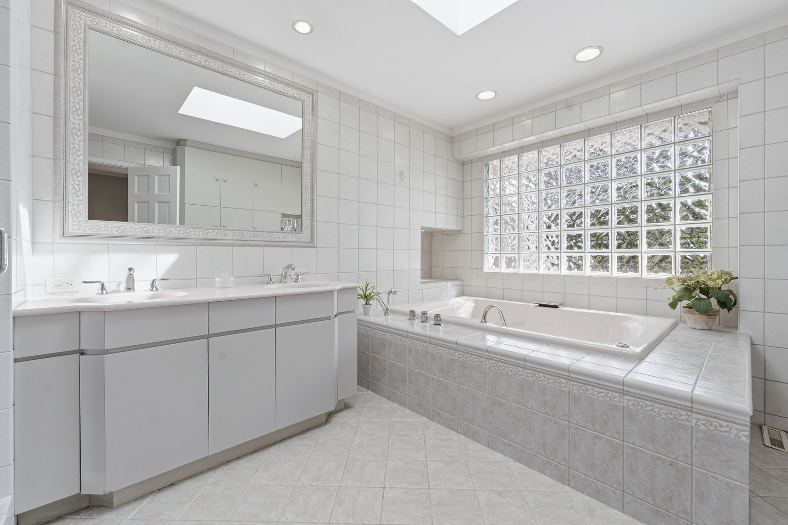 14 Timber Lane Northbrook, IL 60062 - Photo 23 of 33