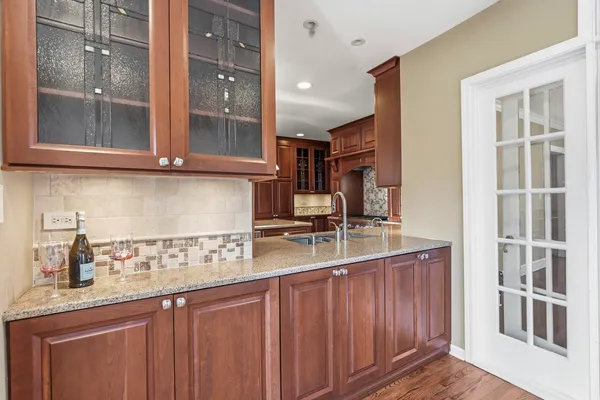 $1,299,900 | 14 Timber Lane, Northbrook, IL 60062