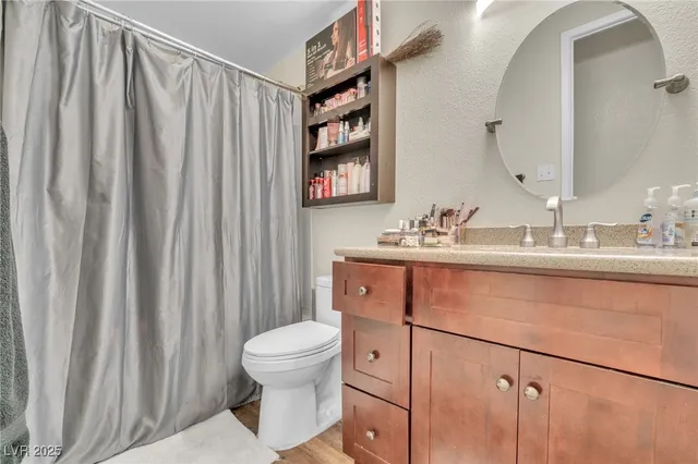 $449,990 | 607 Lively Fiesta Way, Henderson, NV 89015