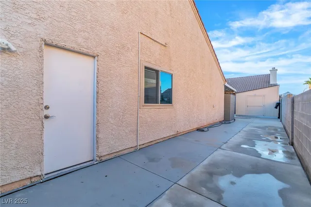 $449,990 | 607 Lively Fiesta Way, Henderson, NV 89015